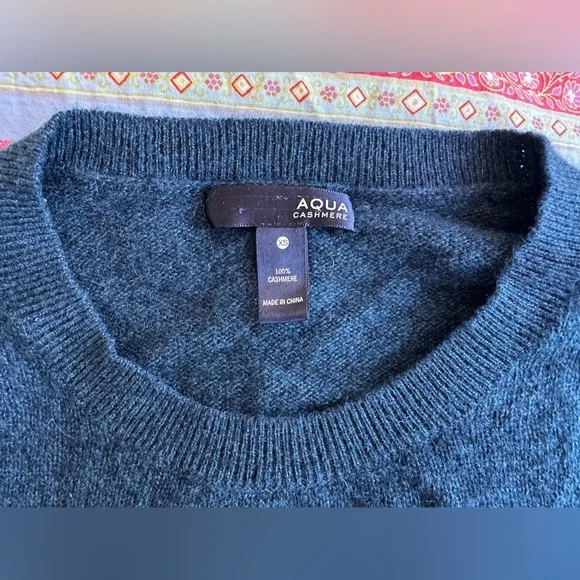 Aqua 100% Cashmere Sweater - Picture 3 of 3